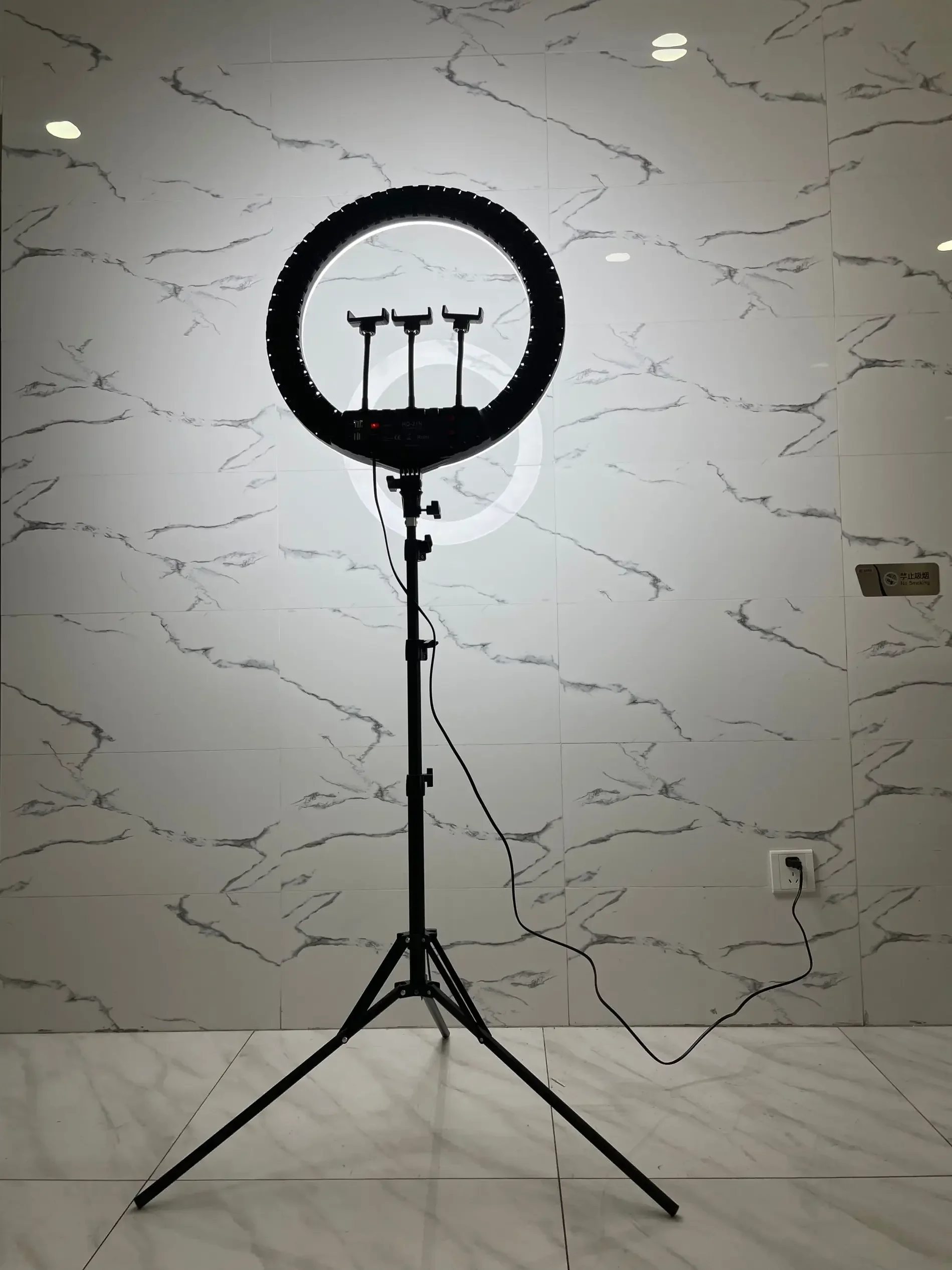 HQ-21n 21 Inch LED Ring Light  - đánh giá và giá Photography Lighting